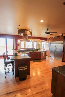 405-Milestone-home-for-sale-kitchen